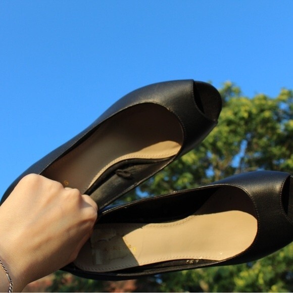 Express Black Leather Peep Toe Slip On Pumps/ Heels - Picture 4 of 4